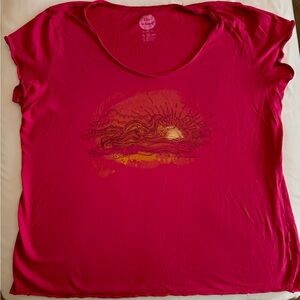 Life is Good Women's XXL 2XL Pink Graphic scoop neck tee